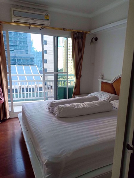 Picture of 1 bed Condo in Grand Park View Khlong Toei Nuea Sub District C07954