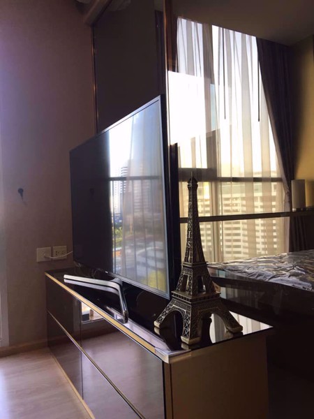 รูปภาพ 1 bed Condo in Noble Revolve Ratchada Huai Khwang Sub District C07958