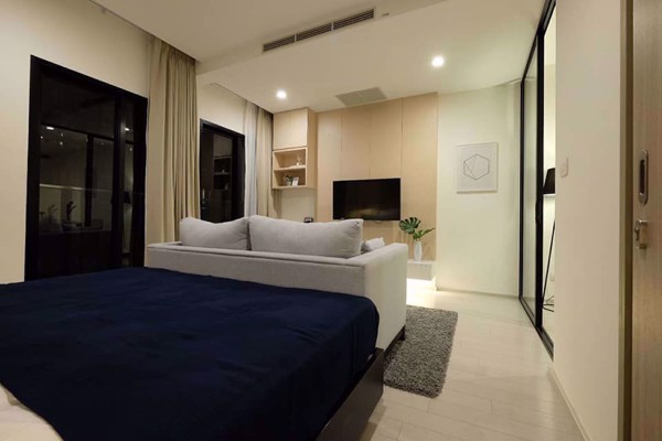 รูปภาพ 1 ห้องนอน Condo ในโครงการ Noble Ploenchit Lumphini Sub District C07965