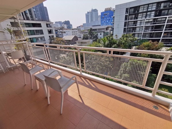 รูปภาพ 3 bed Condo in CS Villa Khlong Tan Nuea Sub District C07978