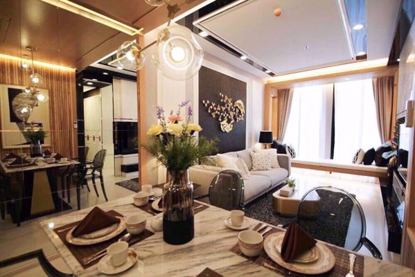 รูปภาพ 1 bed Condo in Noble Ploenchit Lumphini Sub District C08030