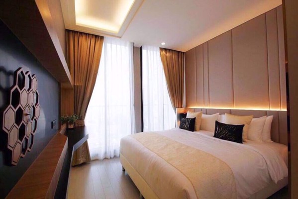 รูปภาพ 1 bed Condo in Noble Ploenchit Lumphini Sub District C08030