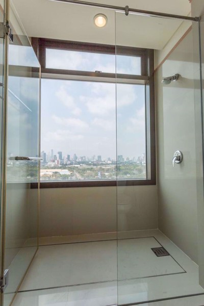 Picture of 3 bed Condo in Aguston Sukhumvit 22 Khlongtoei Sub District C08125