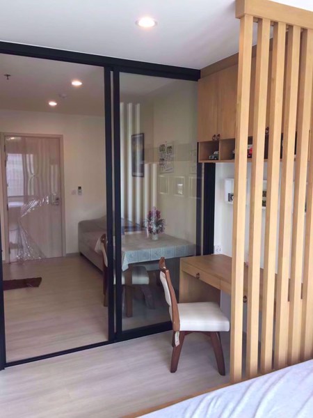 รูปภาพ 1 bed Condo in Life Asoke Huai Khwang District C08132