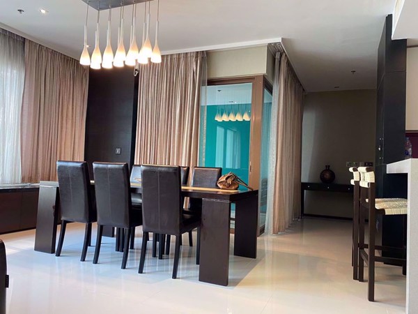 Picture of 3 bed Condo in The Emporio Place Khlongtan Sub District C08153