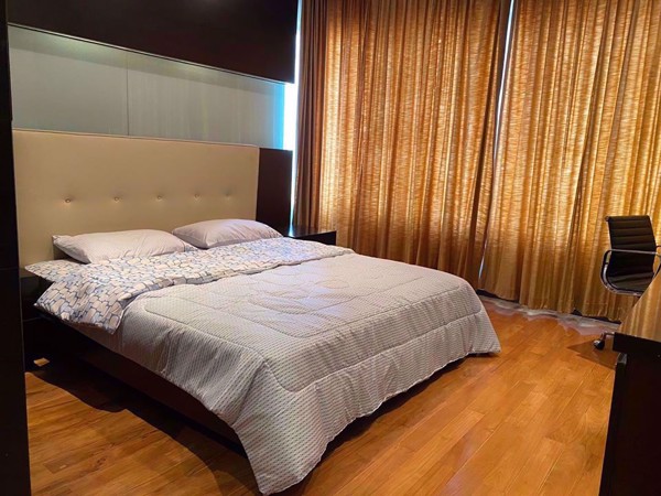 Picture of 3 bed Condo in The Emporio Place Khlongtan Sub District C08153