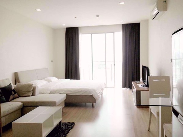 Picture of Studio bed Condo in Sky Walk Condominium Watthana District C08172