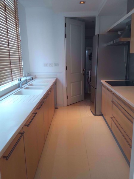 Picture of 2 bed Condo in Athenee Residence Lumphini Sub District C08188