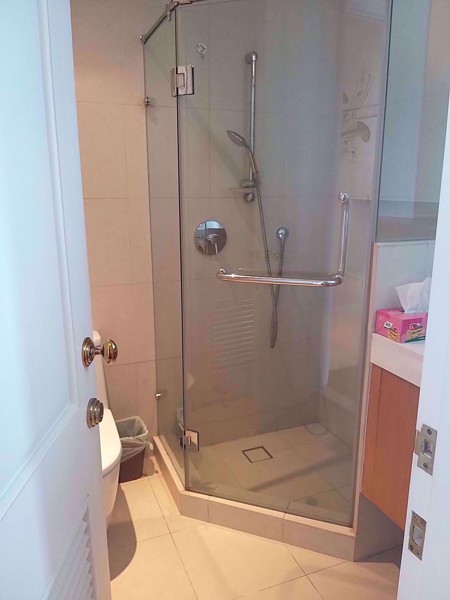 Picture of 2 bed Condo in Athenee Residence Lumphini Sub District C08188