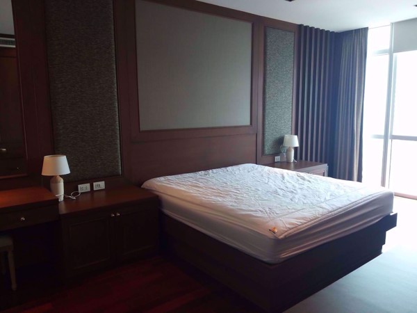 Picture of 2 bed Condo in Athenee Residence Lumphini Sub District C08188