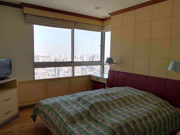 Picture of 3 bed Condo in Sathorn House Silom Sub District C08282