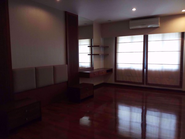 รูปภาพ 3 bed Duplex in Baan Sasida Khlongtoei District C08334