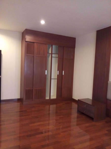 รูปภาพ 3 bed Duplex in Baan Sasida Khlongtoei District C08334