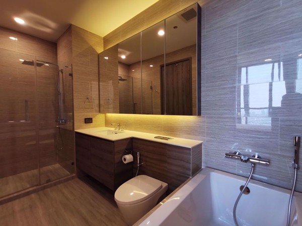 Picture of 3 bed Condo in Whizdom Essence Bangchak Sub District C08381