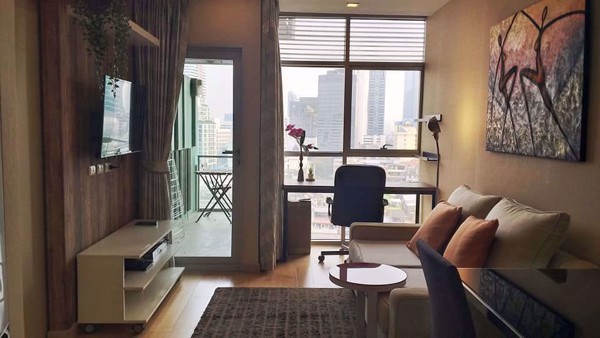 Picture of 1 bed Condo in Vertiq Bang Rak District C08383