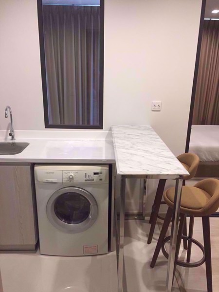 รูปภาพ 1 bed Condo in Life One Wireless Pathum Wan District C08385