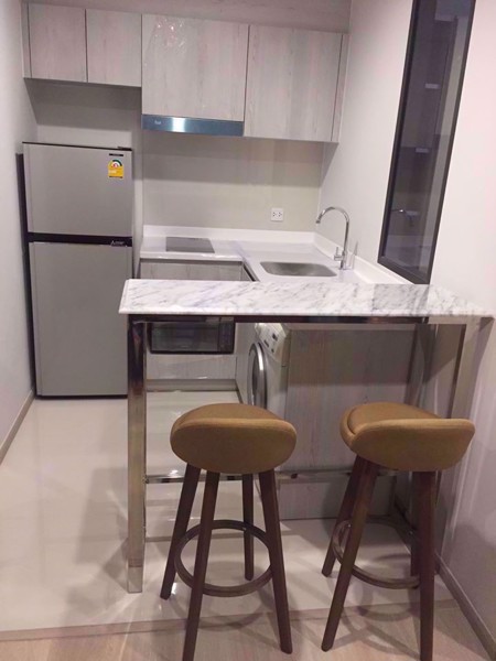 รูปภาพ 1 bed Condo in Life One Wireless Pathum Wan District C08385