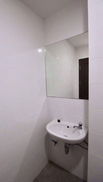 Picture of 3 bed Condo in Vanida Apartment Ekkamai Watthana District C08425