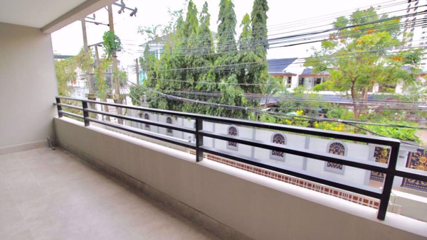 Picture of 3 bed Condo in Vanida Apartment Ekkamai Watthana District C08425