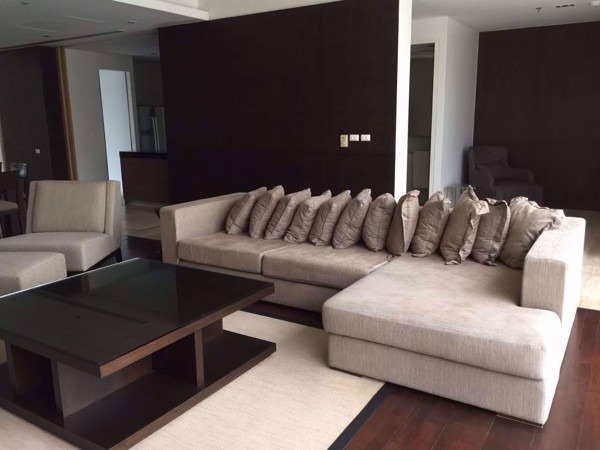 Picture of 3 bed Condo in Domus 16 Khlongtoei District C08444