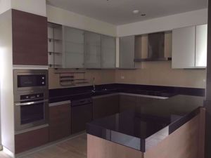 Picture of 3 bed Condo in Domus 16 Khlongtoei District C08444