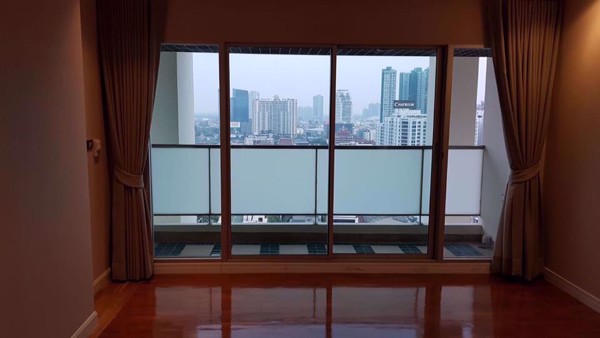 รูปภาพ 2 bed Duplex in Baan Nonsi Sathon District D08462