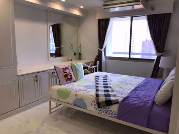 รูปภาพ 3 bed Condo in Royal Castle Watthana District C08510