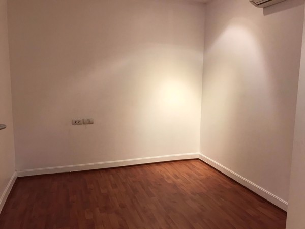 Picture of 3 bed Condo in Le Nice Ekamai Phrakhanongnuea Sub District C08538