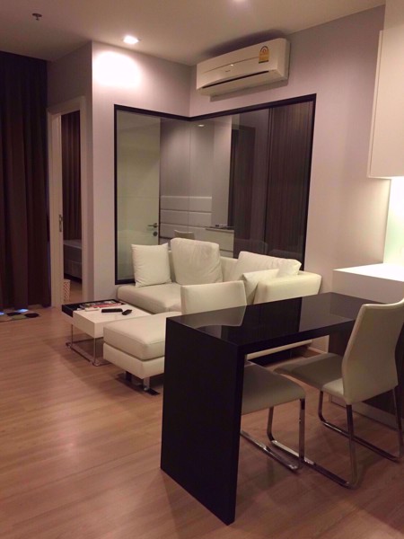 Picture of 1 bed Condo in Urbano Absolute Sathon-Taksin Khlong San District C08589