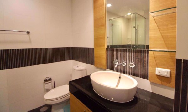 รูปภาพ 1 bed Condo in Urbana Sathorn Thungmahamek Sub District C08594