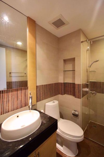 รูปภาพ 2 bed Condo in Urbana Sathorn Thungmahamek Sub District C08596