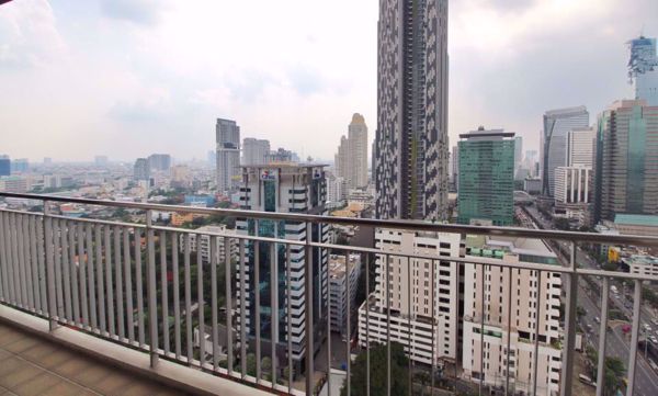 รูปภาพ 2 bed Condo in Urbana Sathorn Thungmahamek Sub District C08596