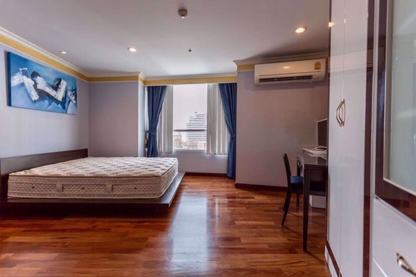 Picture of 2 bed Condo in Urbana Langsuan Lumphini Sub District C08622