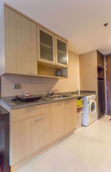 รูปภาพ Studio bed Condo in The Trendy Condominium Watthana District C08647