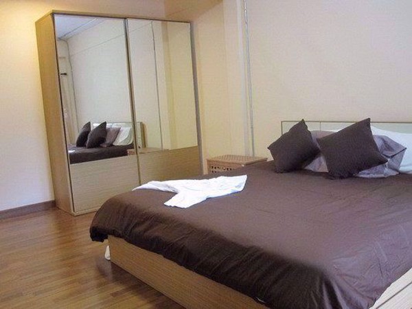 Picture of 2 bed Condo in Peace Private Place Sathon District C08667