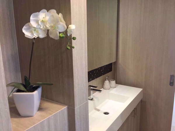 Picture of 1 bed Condo in Downtown Forty Nine Khlong Tan Nuea Sub District C08668