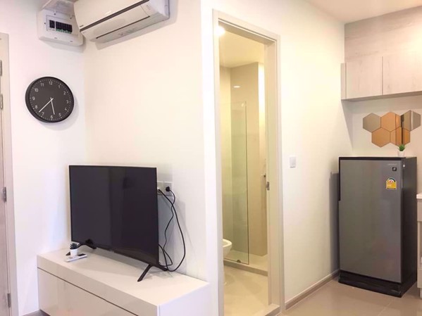 Picture of 1 bed Condo in Life Asoke Huai Khwang District C08725