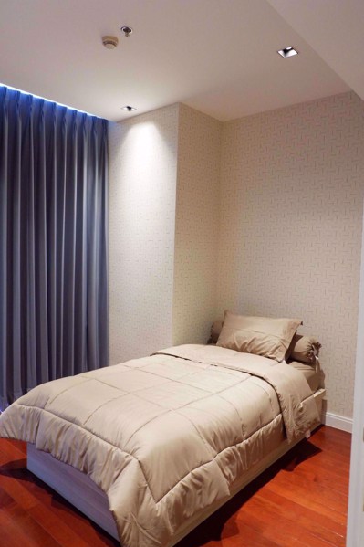 Picture of 2 bed Condo in Athenee Residence Lumphini Sub District C08762