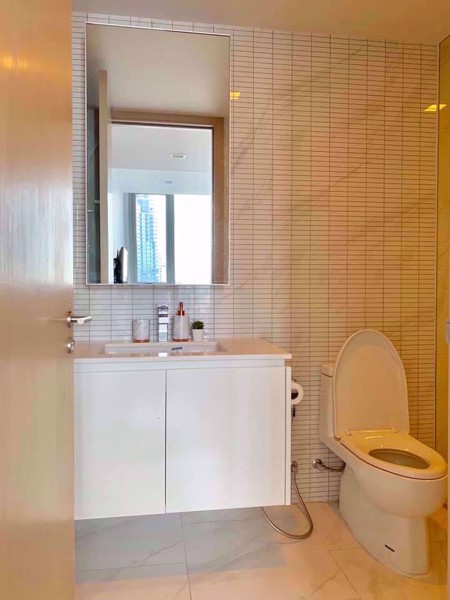 รูปภาพ 2 bed Condo in Hyde Sukhumvit 11 Khlong Toei Nuea Sub District C08800