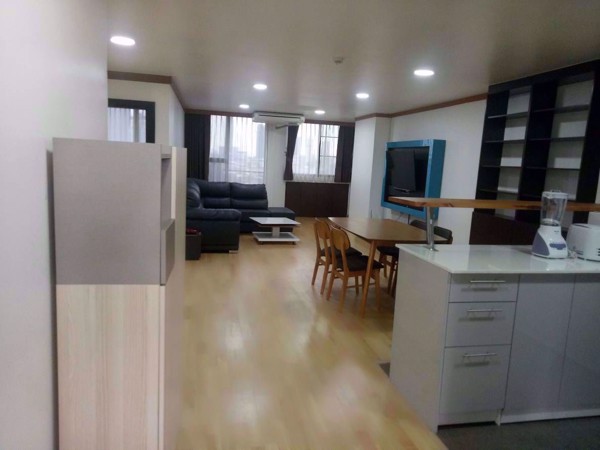 รูปภาพ 2 bed Condo in Supalai Place Condominium Watthana District C08909