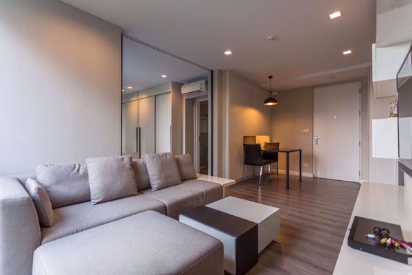 Picture of 1 bed Condo in The Room Sukhumvit 40 Phra Khanong Sub District C08919