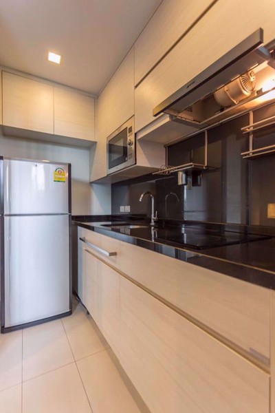 Picture of 1 bed Condo in The Room Sukhumvit 40 Phra Khanong Sub District C08919