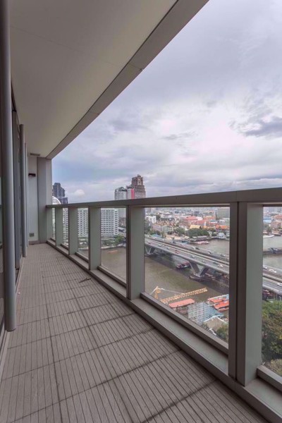 รูปภาพ 3 bed Condo in The River Khlong Ton Sai Sub District C08920