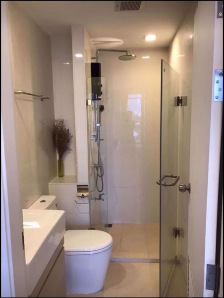 Picture of 1 bed Condo in Metro Luxe Rama 4 Phra Khanong Sub District C08935