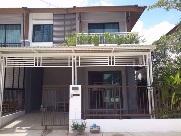 Picture of 3 bed House in Pruksa Ville 73 - Pattanakarn  Suanluang District H05340