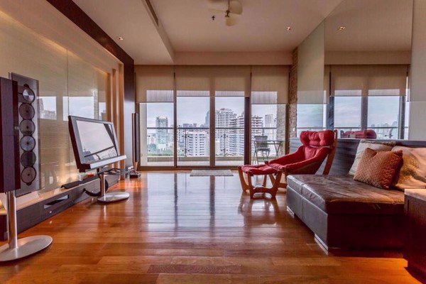 Picture of 2 bed Condo in The Lakes Khlongtoei Sub District C08971