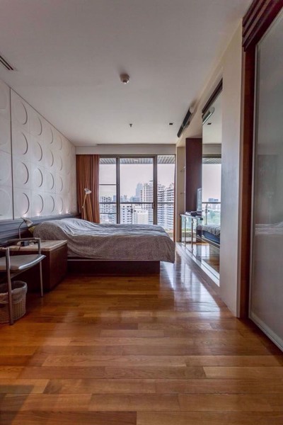 Picture of 2 bed Condo in The Lakes Khlongtoei Sub District C08971