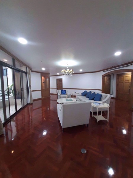 Picture of 3 bed Condo in Ruamsuk Khlongtan Sub District C08989