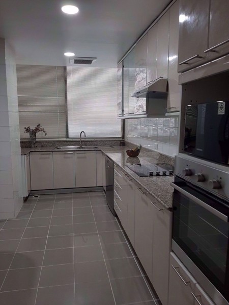 Picture of 3 bed Condo in Ruamsuk Khlongtan Sub District C08989