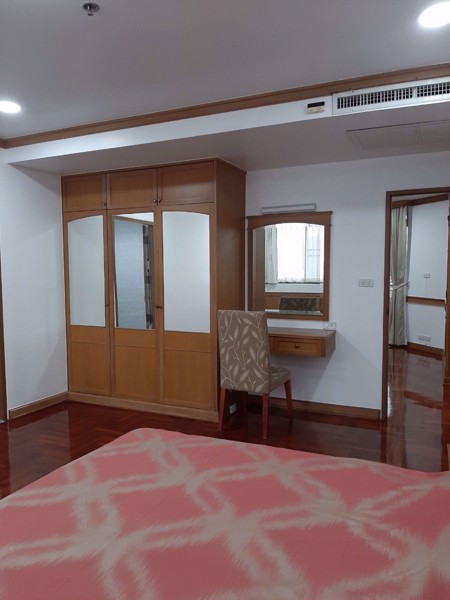 Picture of 3 bed Condo in Ruamsuk Khlongtan Sub District C08989